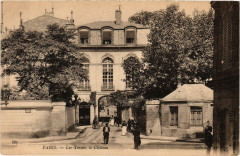Carte postale ancienne Les Ternes, le Château
                                                                     à Paris 17e
                                