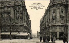 Carte postale ancienne Carrefour Delessert - Vue prise vers le Pont de Passy
                                                                     à Paris 16e
                                