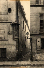 Carte postale ancienne Rue de la Madone (anciennement rue de la Vierge)
                                                                     à Paris 18e
                                