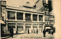 Carte postale ancienne Les Folies Bergères
                                                                     à Paris 9e
                                