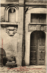 Carte postale ancienne Reste de l'hôtel d'Estrée, bâti par le grand père de Grabrielle
                                                                     à Paris 3e
                                