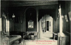 Paris 4e Les Francs-Bourgeois. Le Salon Blanc du Cercle à Paris 4e
