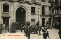 Paris 4e Les Francs-Bourgeois En route pour la Place des Vosges -
																					75004 Paris 4e
																			