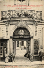 Paris 4e 31 rue des Francs Bourgeois. Hotel d'Albret à Paris 4e