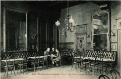 Paris 4e Les Francs-Bourgeois. La Buvette du Cercle à Paris 4e