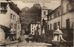 Moutiers-Salins Place Saint-Pierre