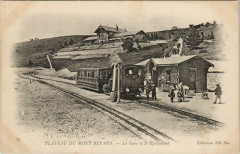 Plateau du Mont -Revard - La Gare et le Restaurant