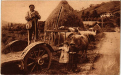 Au Pays Basque Apres l'empilage du fein Folklore -
													France
												