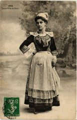 Jeune Fille de Scaer Folklore