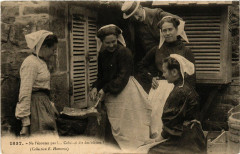 Ne l'ecoutez pas!... France Folklore