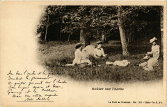 Gouter sur l'herbe France Folklore