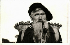 Abondance Type du Bon Savoyard France Folklore -
													France
												