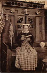 Autour des Lits Clos France Folklore -
													France
												
