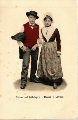 Elsasser und Lothringerin Alsacien et Lorrains France Folklore