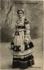 Femme de Quimper en Costume de Fete France Folklore
