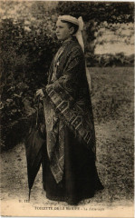 Toilette de la Mariée Le chale tapis France Folklore