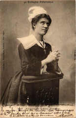 La Bretagne Jeune Femme de Scaer France Folklore