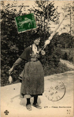 Type du Centre - Fileuse Bourbonnaise - Folklore - Types
