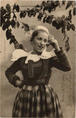 La Foret de Fouesnant - Folklore - Types