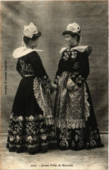 Jeunes Filles de Bannalec - Folklore - Types
