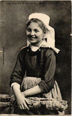 Jeune Fille de Quimperlé - Etude des Coiffes de Bretagne à Quimperlé
