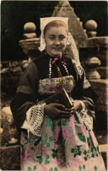Jeune Fille de Guémené-sur-Scorff - Folklore - Types