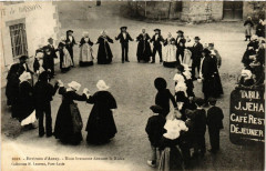 Environs d'Auray - Noce bretonne dansant la Ridée - Folklore