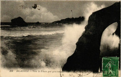 Biarritz Vers le Phare par gros temps Lighthouse Phare -
													France
												