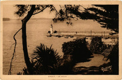 Erquy Le mole Lighthouse Phare