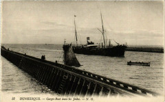 Cargo-Boat dans les Jetées - Dunkerque - Ships