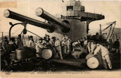 Marine Nationale - Embarquement des vivres Ships