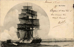 Un Voilier Ships -
													France
												