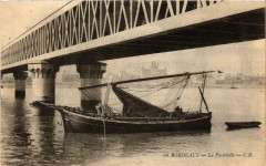Bordeaux La Passerelle Ships