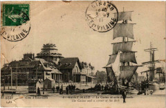 Saint-Malo Le Casino et coin du Bassin Ships