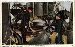 Placement d'une Torpille dans le Tube Lance-Torpille Ships