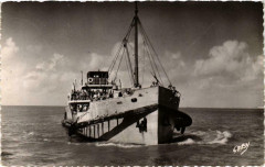 Ile de Ré Le Champlain Ships