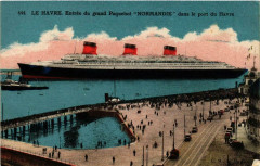 Paquebot Normandie dans le Port Du Havre Ships