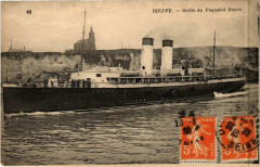 Paquebot Rouen sortant du port Dieppe Ships