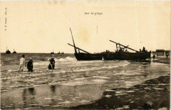 Boats - Sur la Plage Ships -
													France
												