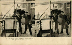 A Bord d'un Transatlantique - Les Officiers - Stereo Card Ships -
													France
												