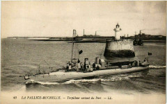 Torpilleur Sortant du Port - La Pallice-Rochelle Ships