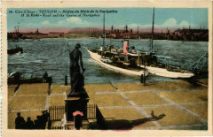 Toulon - Statue du Genie de la Navigation et la Rade Ships