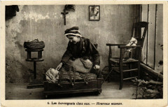 Folklore - Les Auvergnats chez eux - Heureuse maman