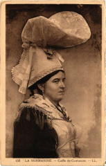 Folklore - La Normandie - Coiffe de Coutances