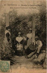Folklore - En Provence - Elles écoutent la Chanson de Magali