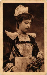 Folklore - Vos Parisiennes sont jolies - Botrel - Jeune Femme