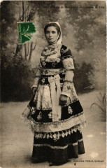 Folklore - Femme de Quimper en Costume de Fete