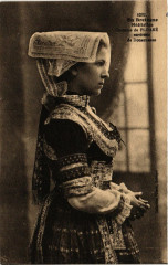 France - Folklore - Bretagne - Meditation - Costume de Ploare