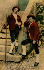 France - Folklore - Pyrenées - Deux Beaux Types