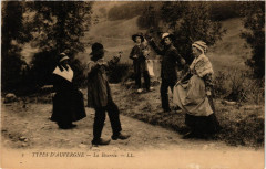Folklore - Auvergne - La Bourrée - Types